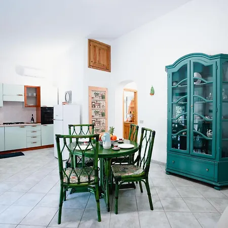 Apartment Martino House, San Teodoro *